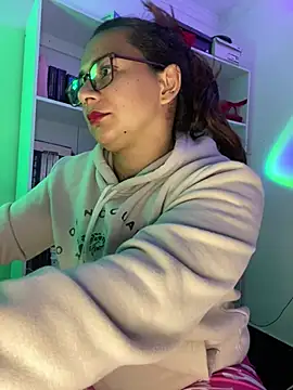 Chat +18 de Amarantha_666 ao vivo