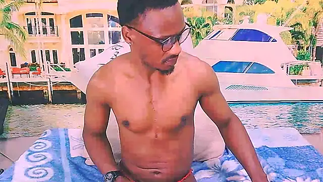 EbonyTiger69's Live Chat Room