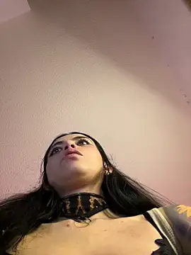 Онлайн чат XXX i_am_nina_
