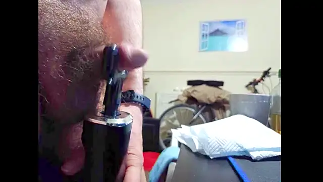hairyuncut00 webcam show