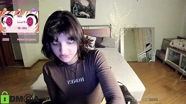 A_Skyy live XXX chat