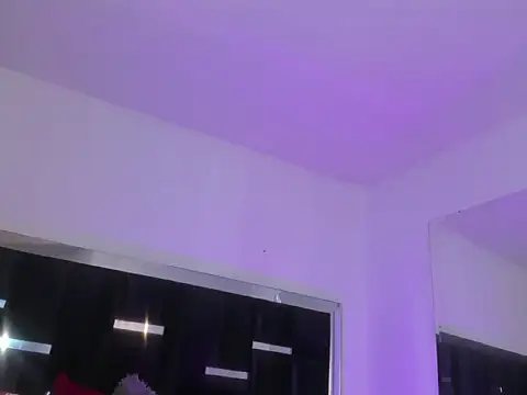DANITENDER555 – Naživo XXX chat