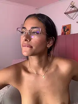 Chat XXX en directo de elegant__rouse