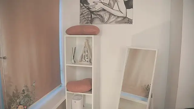 دردشة UlaSaiki الجنسية المباشرة