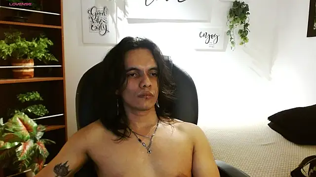 crow_john's Live XXX Chat