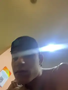 Chat +18 de Lander_Cruz ao vivo