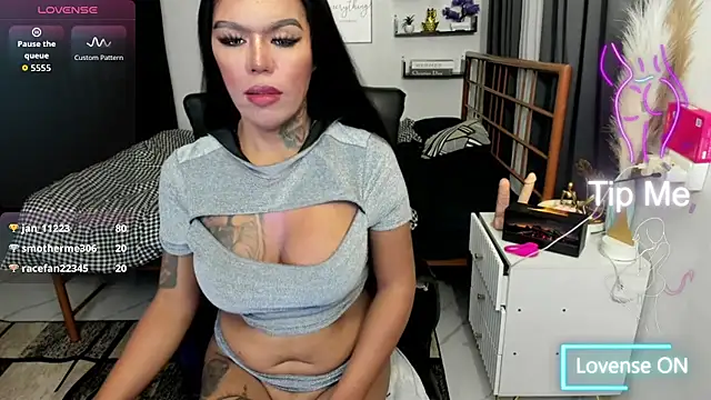 Chat XXX ao vivo de Urqueen_Angel69