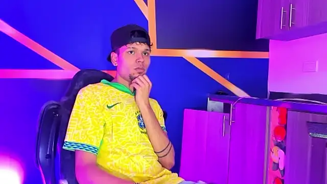 Show modela Iam_steven_ na web-kameri