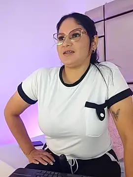 Czat XXX na żywo – AlinaVegaa_