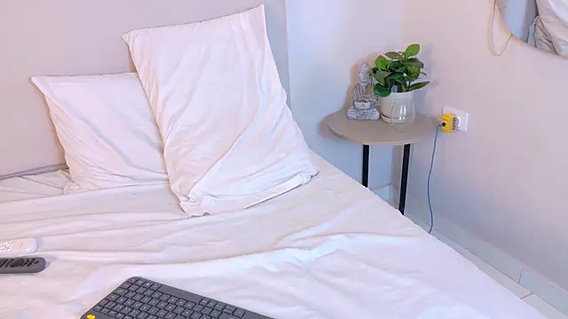 ZoeyPetit Webcam show