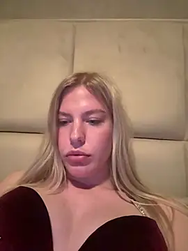 Chloemillerrxx webcam show