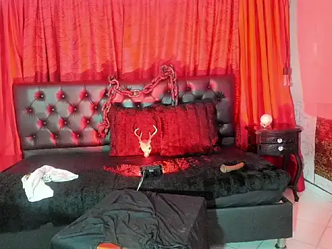 Lilith_madame_satan 现场XXX聊天
