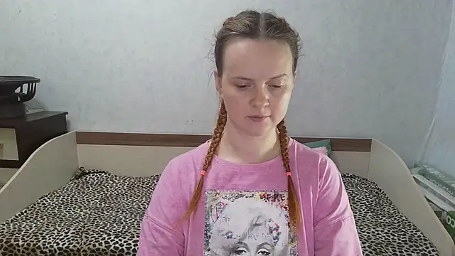 Mililymi Live XXX-Chat