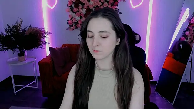 VirtuallVoyant's Live XXX Chat