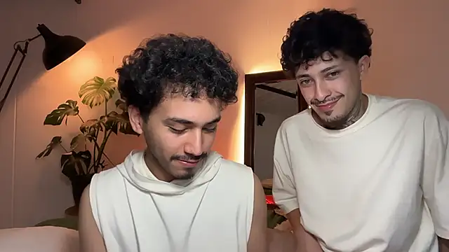 Chat XXX ao vivo de Noah_and_Steven