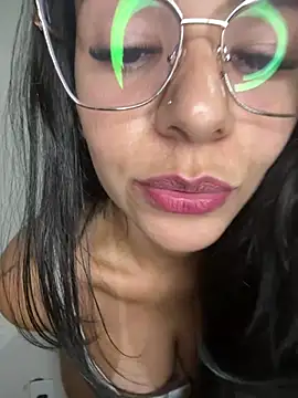Morena1244 Chat XXX in diretta