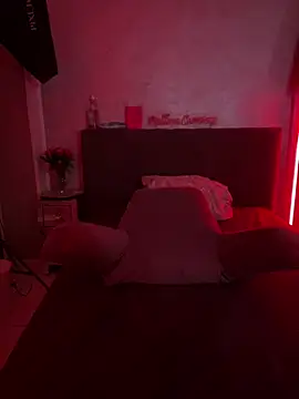 _MelinaCurves_ 라이브 XXX 채팅
