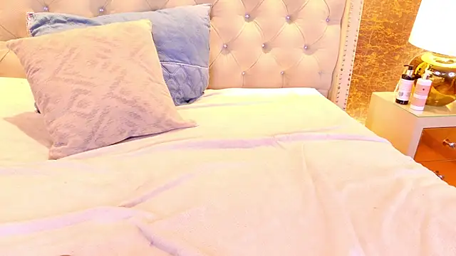 دردشة kaylie_mitchel الجنسية المباشرة