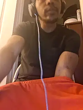 bigboytoy912's Live XXX Chat
