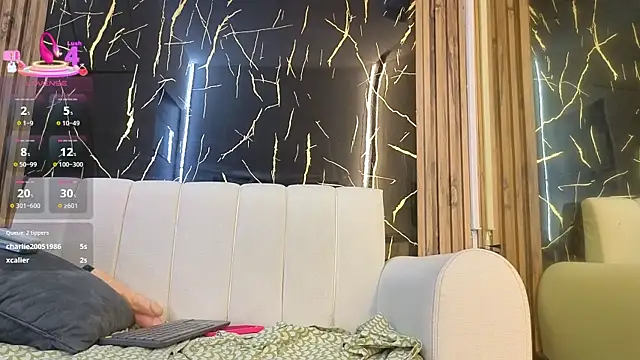 XXX chat uživo modela Starlight_Mature_pm