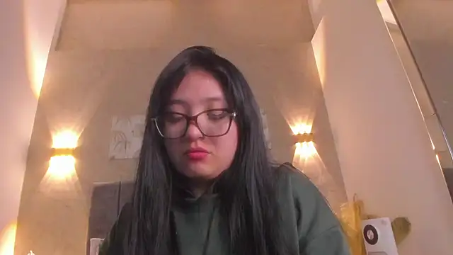 Lunaa_bellaa Adlı Modelin Canlı XXX Sohbeti