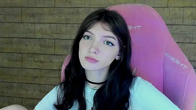 SophiaProve Adlı Modelin Canlı XXX Sohbeti