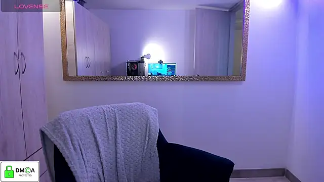 EricaVanderhill Chat XXX in diretta