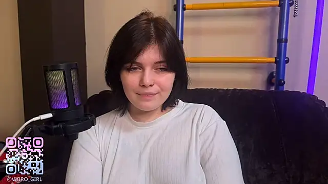 LoveIyBarbie: онлайн-секс-чат