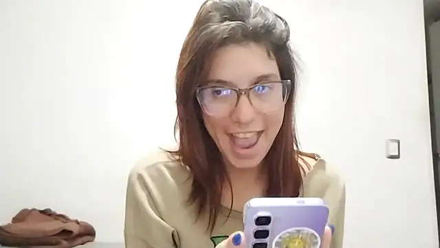 Pertunjukan Kamera Web Luna-e-Franco1