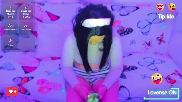 MiaKiittyy Webcam show