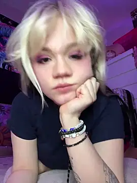 Cutiepiespanks' Webcam Show