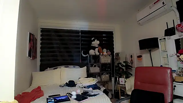 XhotcockcumXts Chat XXX in diretta