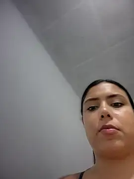 Živý XXX chat Thaix-