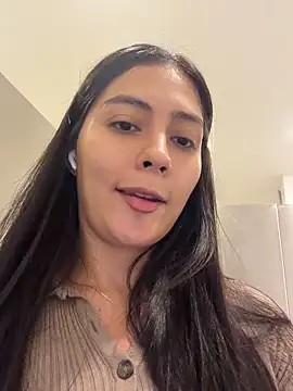 Sophie__Foxxx 现场XXX聊天