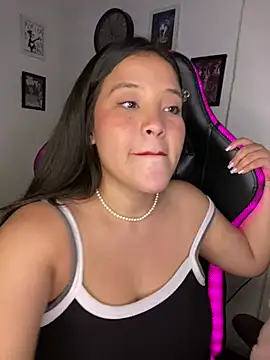 Chatroom XXX en direct de Rinhimari