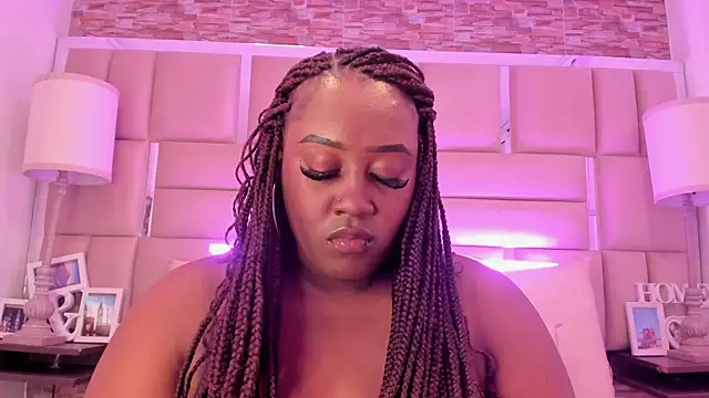 Živý XXX chat ShaniaBrownn