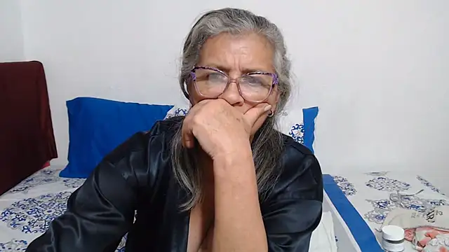 candy_mature_ live XXX chat