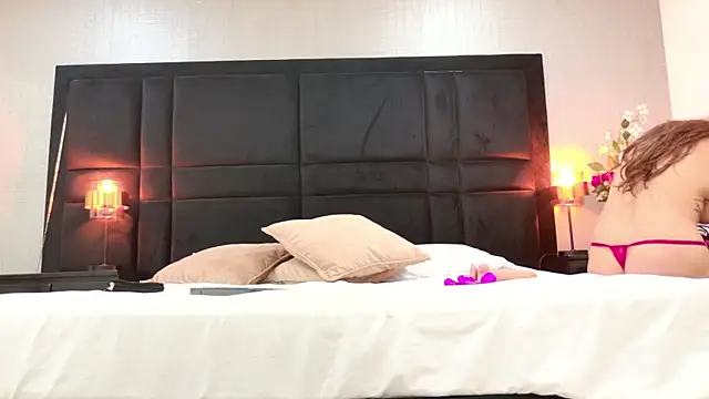 HollyOlson 现场XXX聊天