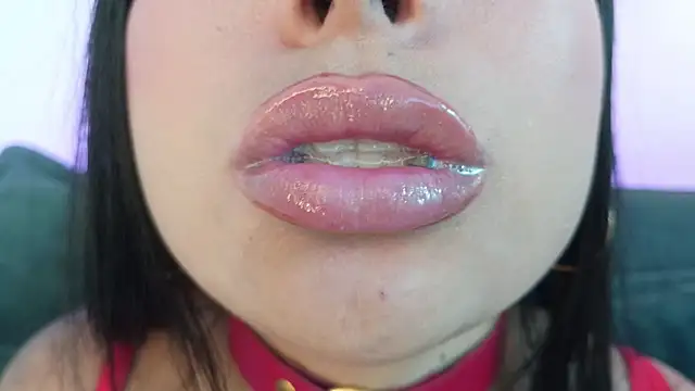 mia_roux1 라이브 XXX 채팅