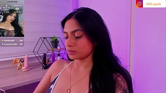 Chat XXX en directo de lilith_petit_