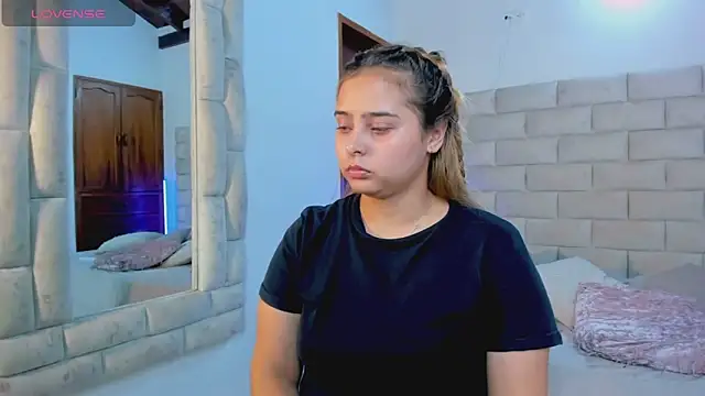 MikaelaStone Obrolan Langsung XXX