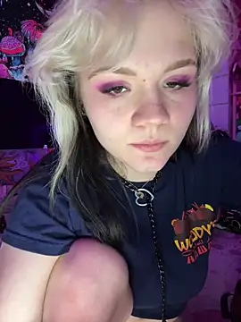 Cutiepiespanks' Live XXX Chat