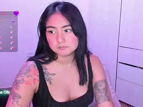 Chat XXX ao vivo de ViolettaKai