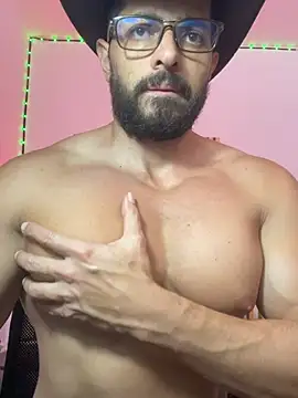 magnumchris 网络视讯表演