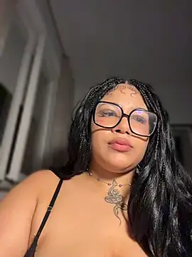 Chatroom XXX en direct de SashaLiciosa_