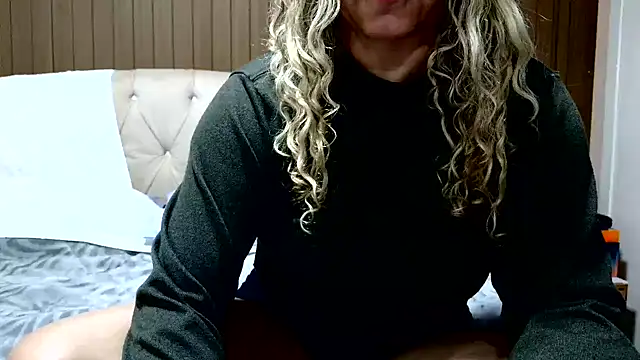 Chatroom XXX en direct de Kellynha_Sweet