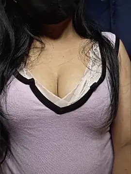 Nisha027's Live XXX Chat