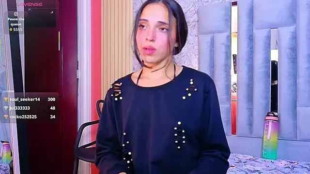 littleaprill Adlı Modelin Canlı XXX Sohbeti
