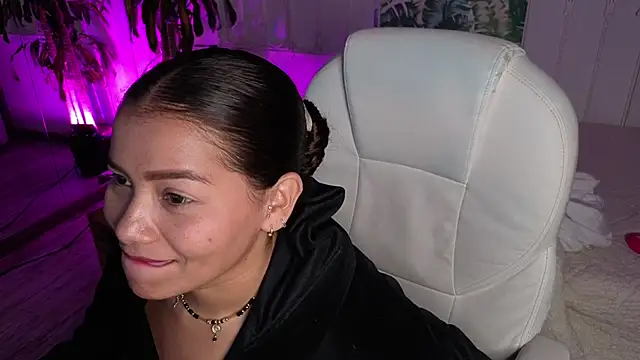 loly_marce's Live XXX Chat