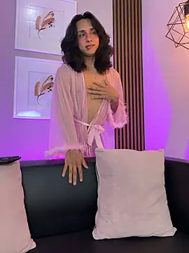 Elisasue Adlı Modelin Canlı XXX Sohbeti